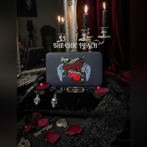 🖤 Dark Romance “Broken Hearted” Wallet – NWT 🖤